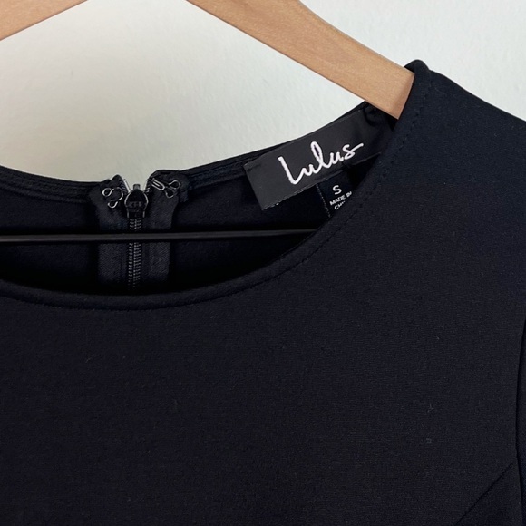 NWT Lulu’s Cumulonimbus Clouds Black Skater Dress - Picture 4 of 6